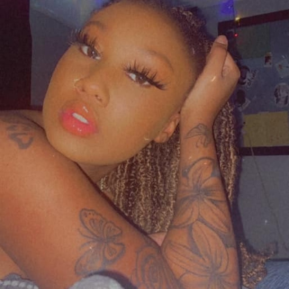 Meet your Posher, Juliette